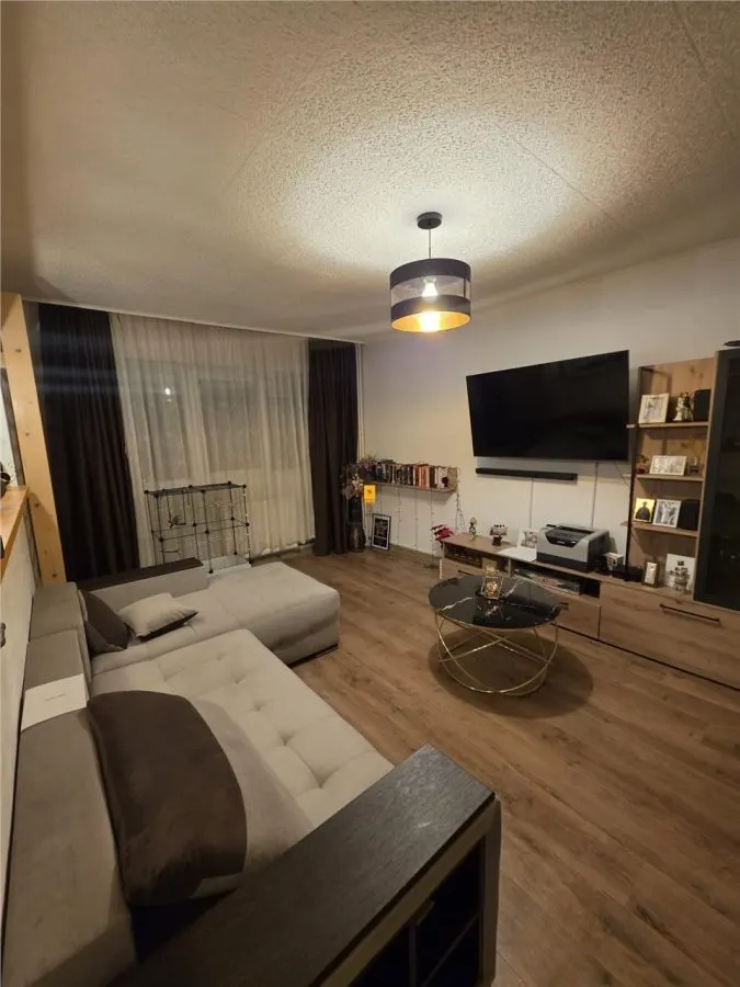 Apartament 2 camere zona Republicii-Caraiman - foto 1