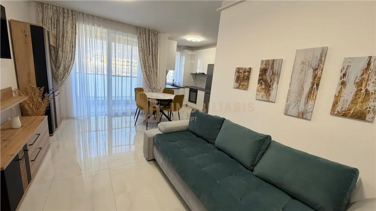 Apartament 3 camere, zona Spitalul Judetean, de inchiriat - foto 1