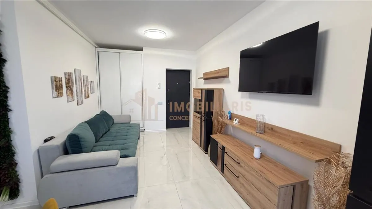Apartament 3 camere, zona Spitalul Judetean, de inchiriat - foto 3