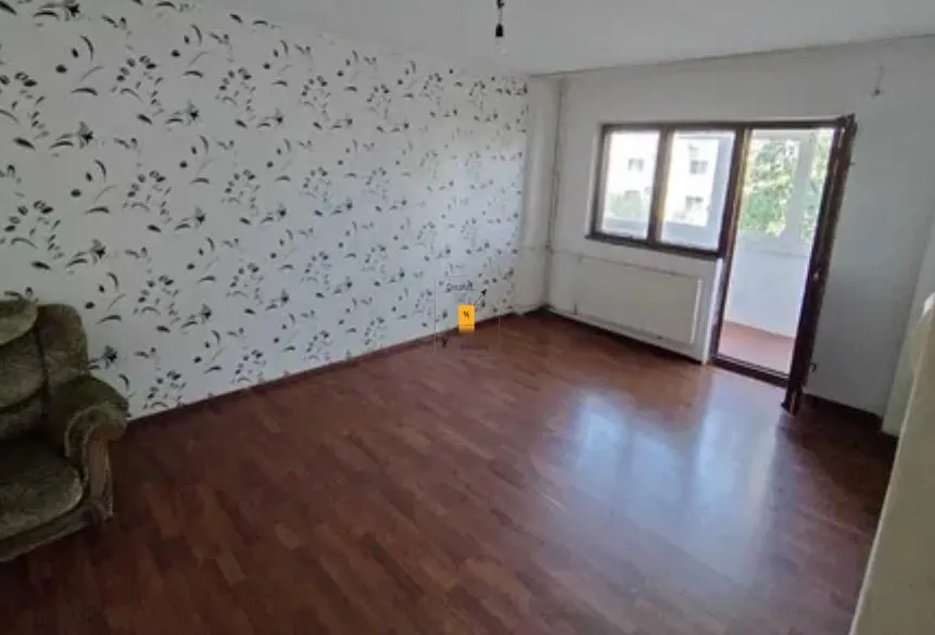 Apartament de vanzare zona Malu Rosu - foto 1