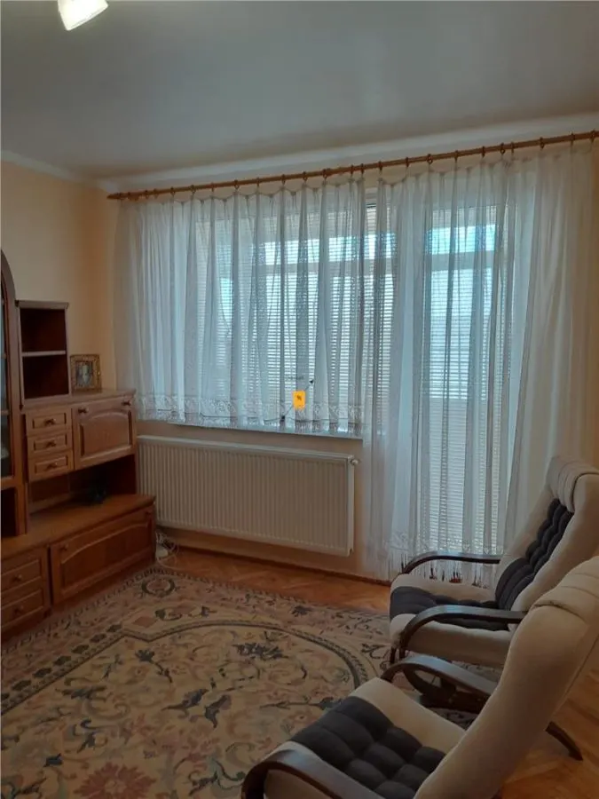 Vanzare apartament 2 camere zona Democtatiei - foto 3