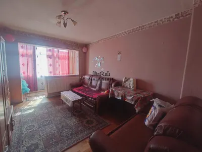 Apartament 3 camere zona linistita - Brad