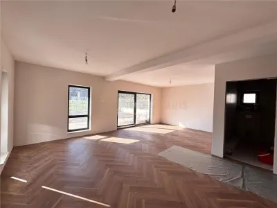 Casa individuala cu etaj - cartier Ferneziu - foto 3
