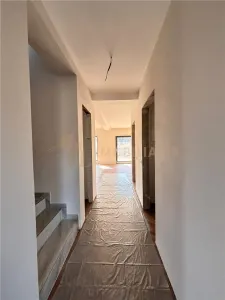 Casa individuala cu etaj - cartier Ferneziu - foto 7