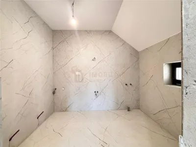 Casa individuala cu etaj - cartier Ferneziu - foto 9