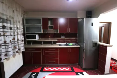 Apartament 3 camere ,centrala proprie , zona Girocului - foto 6
