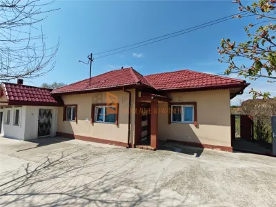 Casa tip parter zona Candesti - foto 2