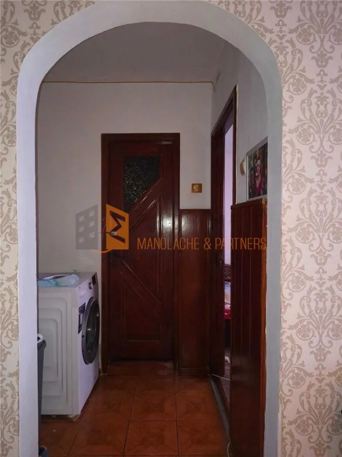 Apartament 2 camere cf 1 semidecomandat zona Micro 5 - foto 5