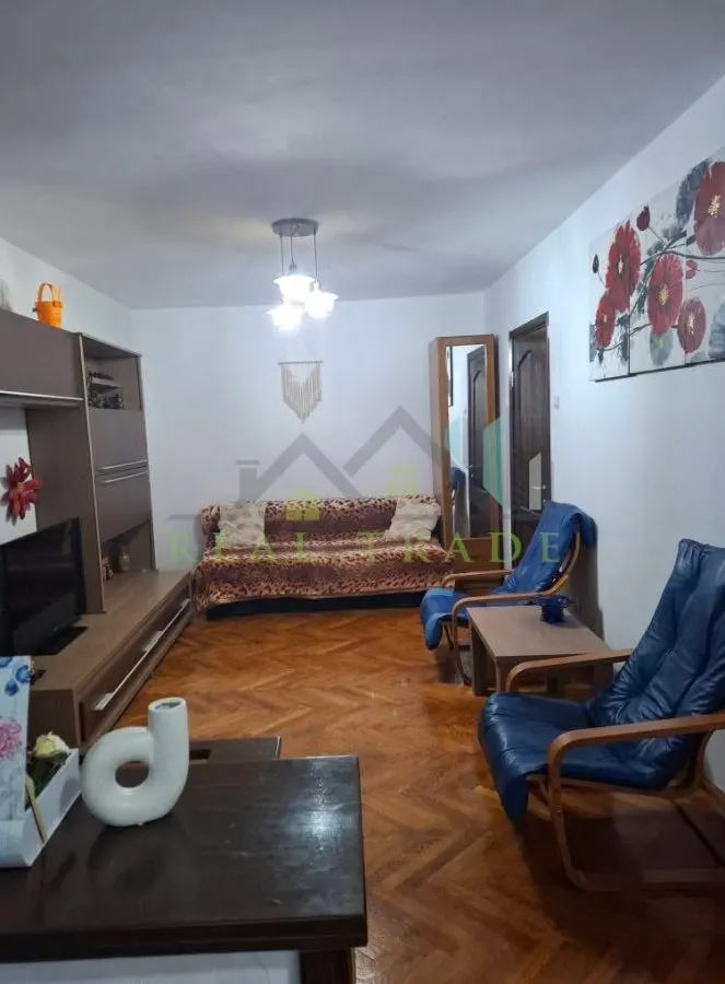 Apartament 3 camere decomandat zona Harmanului - foto 7