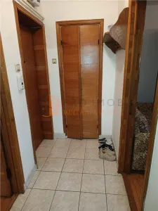 Apartament 3 camere cf 1 decomandat zona Crang - foto 6