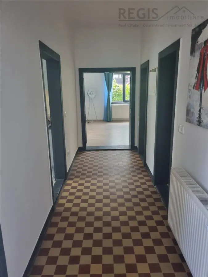 Casa spatioasa de doua camere in zona Craiter - foto 4