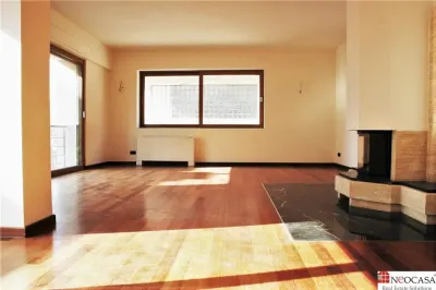 UN APARTAMENT UNIC! - foto 3