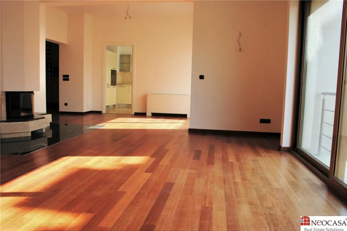 UN APARTAMENT UNIC! - foto 5