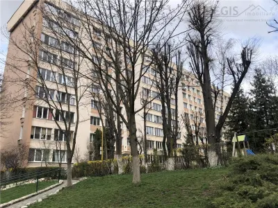 Blv. Victoriei - Garii 2 Camere renovabil,  Panorama - Brasov