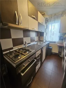 Apartament 2 camere Florilor cu parcare - foto 11