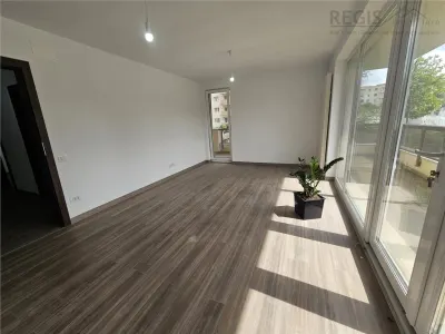 Spatiu Comercial 85mp URBAN PLAZA - foto 4