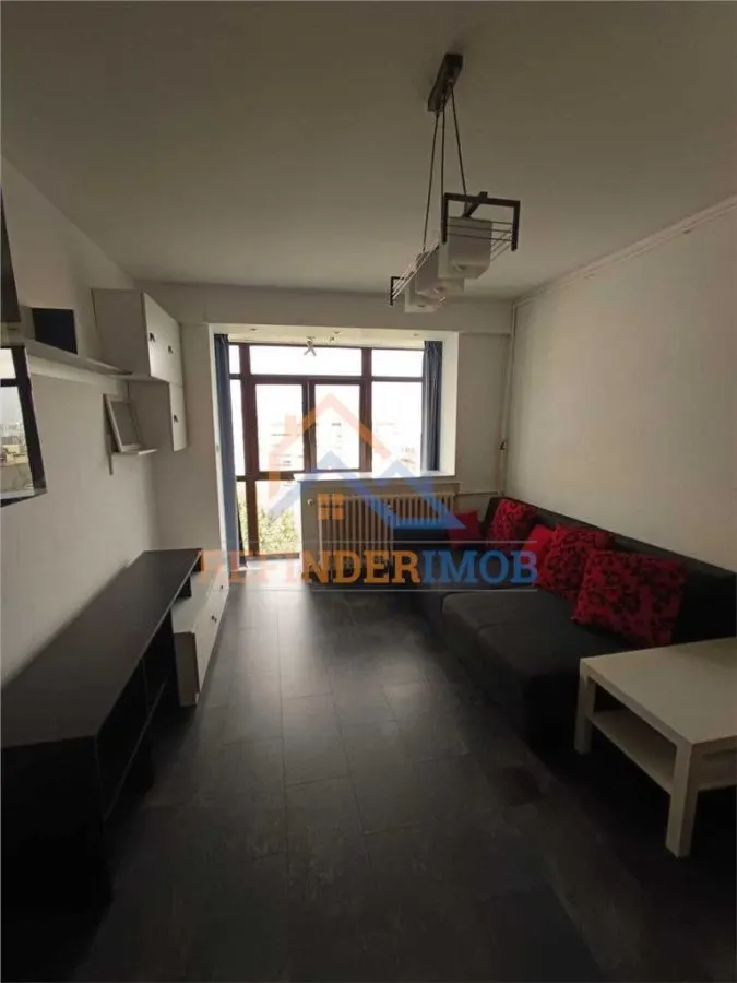 3 camere decomandat Tineretului vedere libera - foto 2