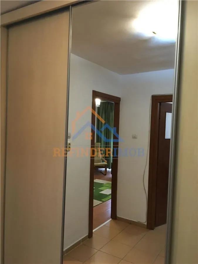 Garsoniera de vanzare, zona Mall Vitan - foto 6
