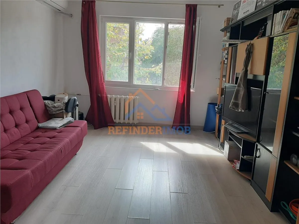 Apartament de vanzare cu 3 camere, zona Dristor - foto 1