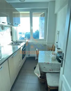 Apartament de vanzare cu 3 camere, zona Campia Libertatii - foto 5