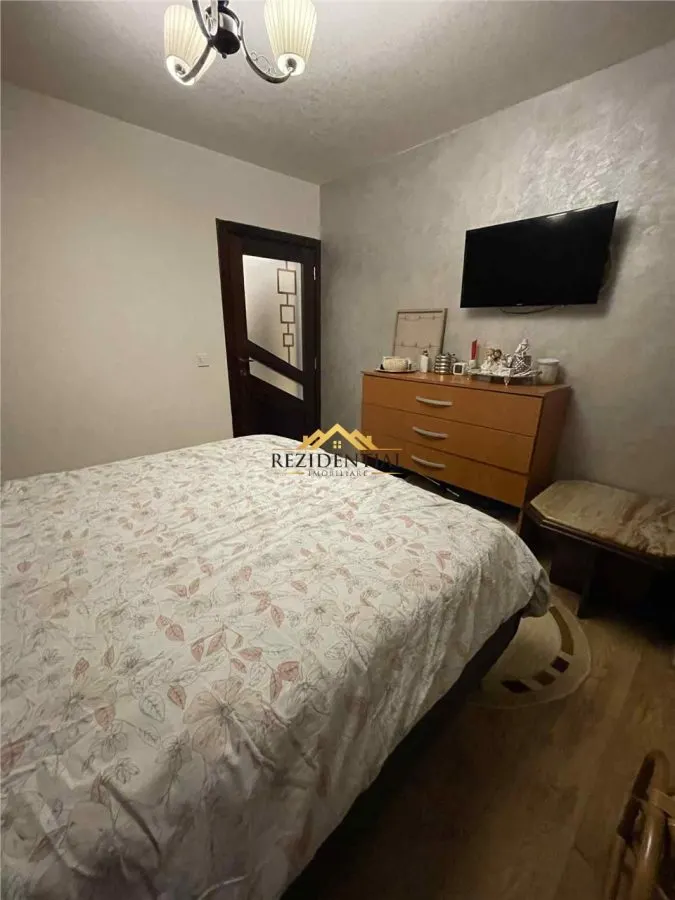 APARTAMENT 3 CAMERE - foto 2