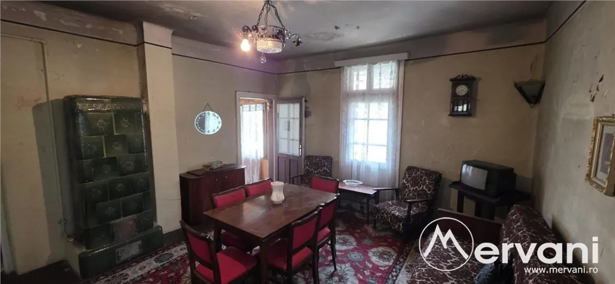 Etaj vilă istorică de vânzare în Sinaia â€“ Zona Furnica - foto 17