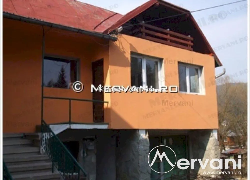 Casa de vanzare in Busteni (zona Poiana Tapului) - foto 1
