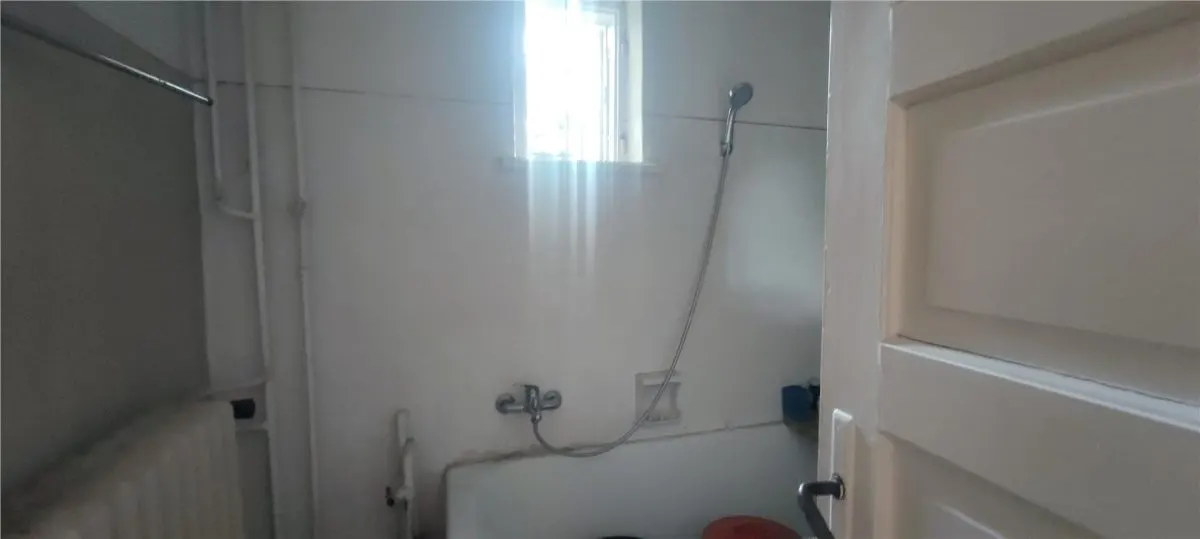 GARA CENTRU PIATA UNIRII TEREN 377 MP CU CASA - foto 12
