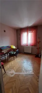 BAZA 3 APARTAMENT 4 CAMERE ETAJ INTERMEDIAR - foto 9