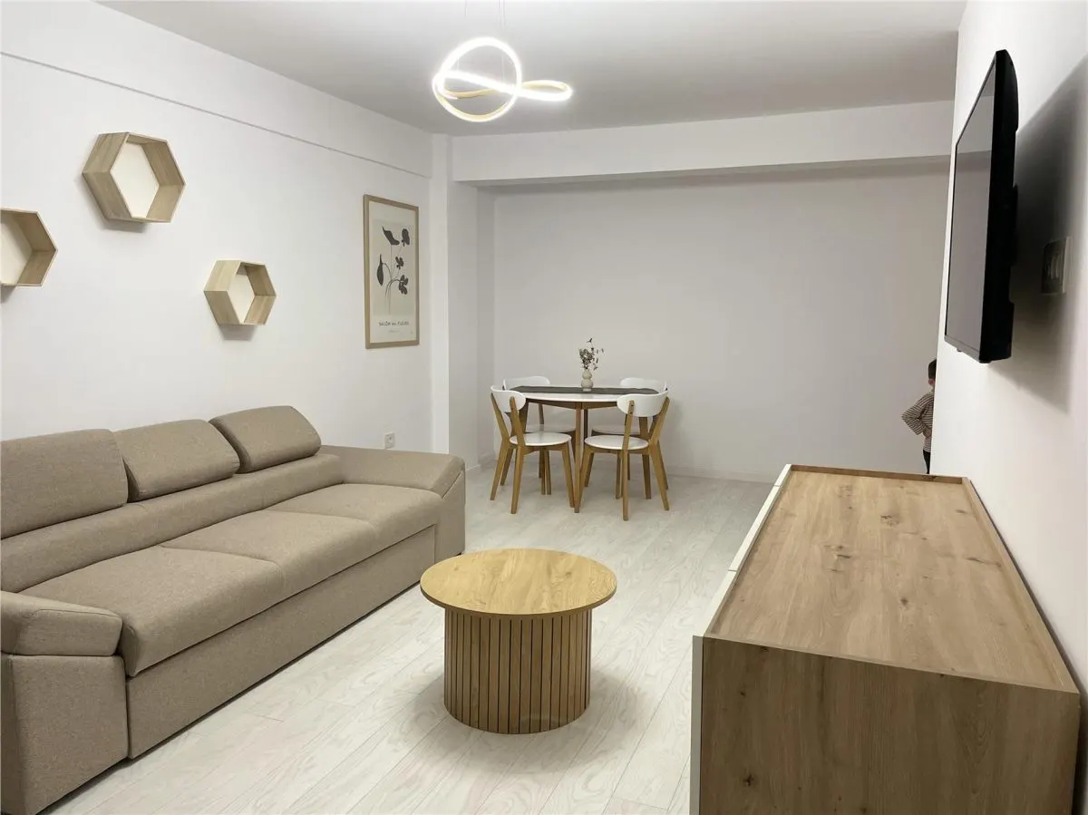 Apartament 2 camere - Str Soarelui - mobilat si utilat - liber - foto 1