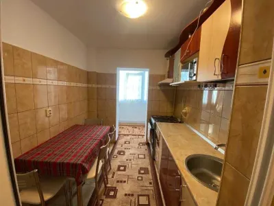 Apartament 2 camere Decomandat | 53 mp | Etaj 2 | Galata | - foto 5
