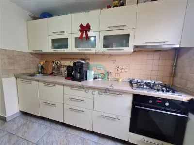 Apartament 3 camere Craiter, decomandat, Brasov - foto 2