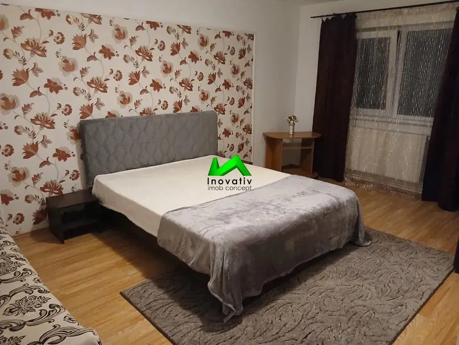 Apartament de vanzare 2 camere decomandate Sibiu Vasile Aaron - foto 1