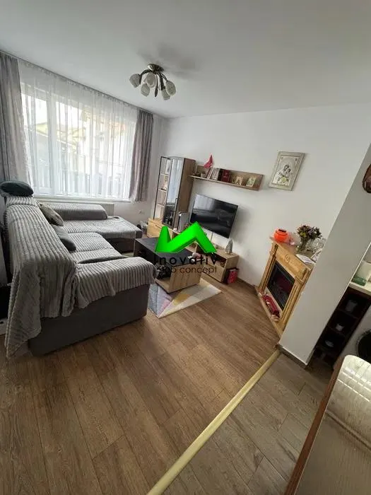 Casa de vanzare cvaduplex Arhitectilor - foto 1