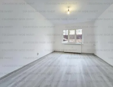 Camera de camin, renovata - zona Noua - Brasov