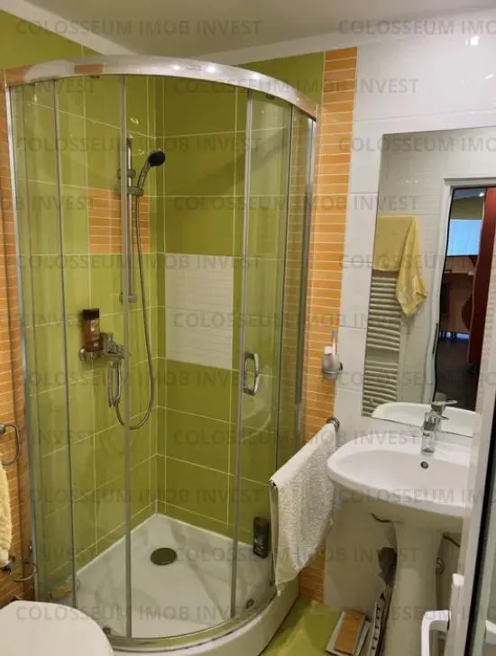 Apartament 4 camere, decomandat - zona Racadau - foto 7