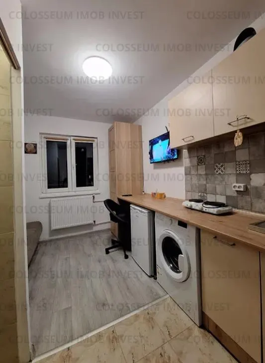 Camera de camin cu baie proprie - zona Florilor - foto 4