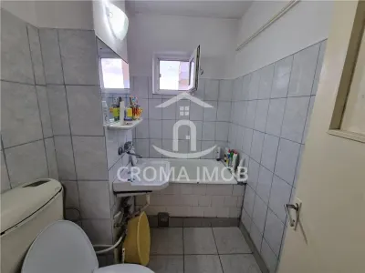 Vanzare apartament 3 camere, Ploiesti , zona Vest - foto 11