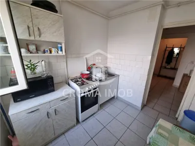 Vanzare apartament 3 camere, Ploiesti , zona Vest - foto 6