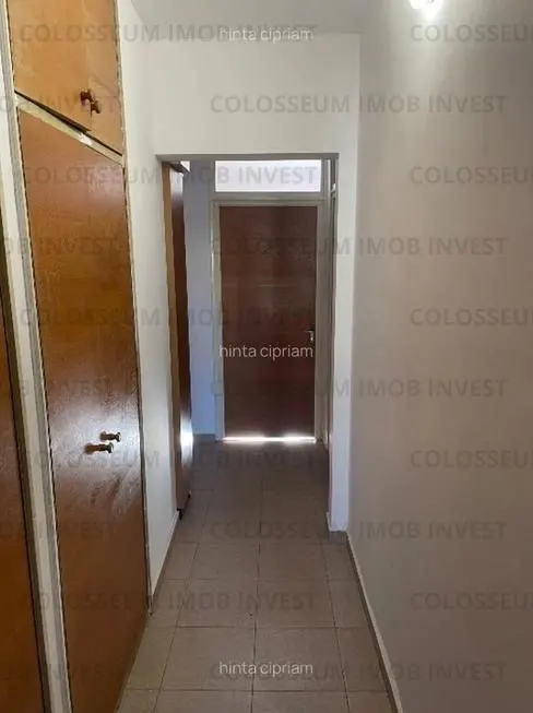 Apartament 3 camere, decomandat - zona Centru Civic - foto 8