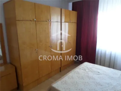 De inchiriat apartament 3 camere Ploiesti, zona Central - foto 15