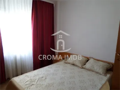 De inchiriat apartament 3 camere Ploiesti, zona Central - foto 16