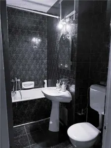 Apartament cu 2 camere, decomandat - zona Centru Civic - foto 6