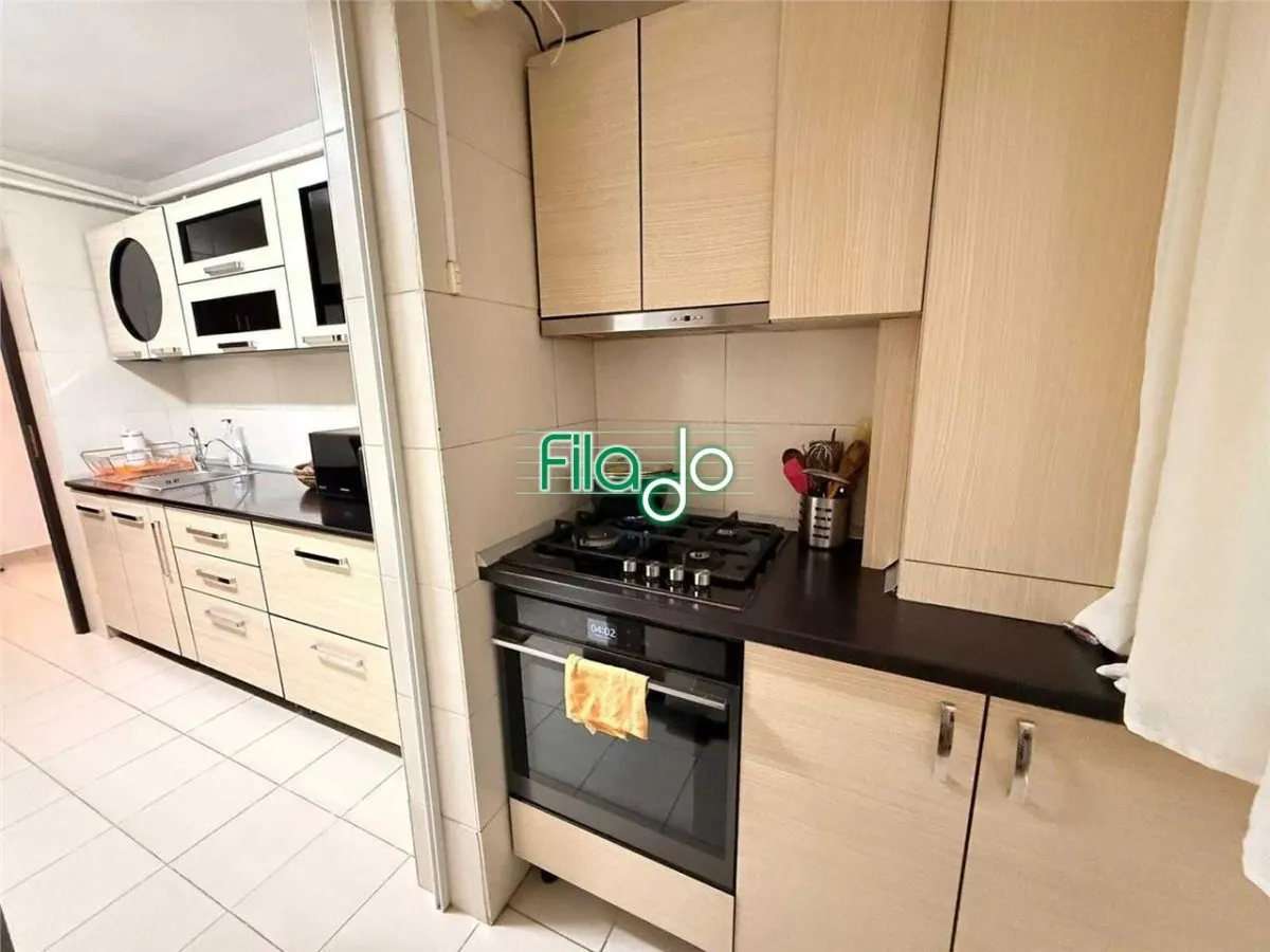 Apartament 3 camere cu centrala proprie Dristor Metrou - foto 1
