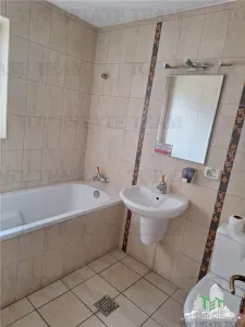 Penthouse intr-o cladire de 4 etaje cu 2 locuri de parcare si boxa in zona floreasca/Dorobanti - foto 14