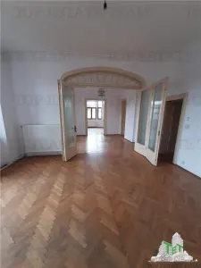 Apartament pretabil investitie in zona Calarasi-Hala Traian - Bucuresti