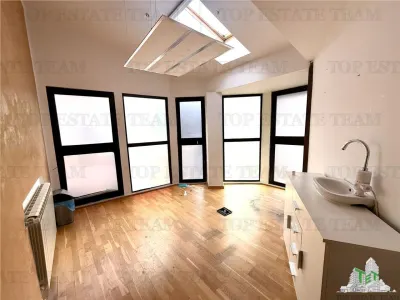 Vila de închiriat cu 7 camere ultracentral Piata Victoriei - Bucuresti