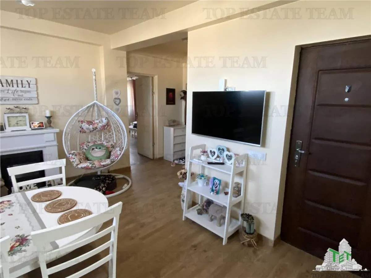 Vila spatioasa cu 3 apartamente in Fundeni Dobroiesti - foto 14