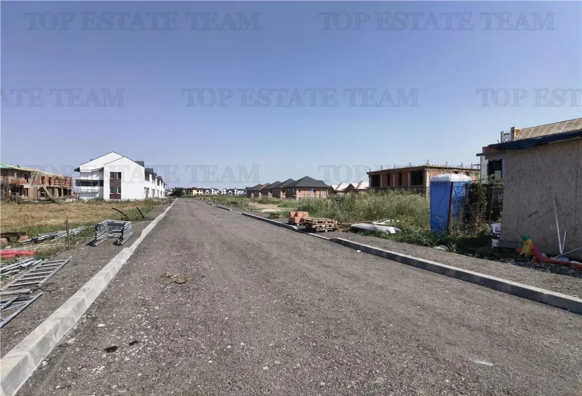 Teren 550mp Otopeni - zona 23 August - foto 1