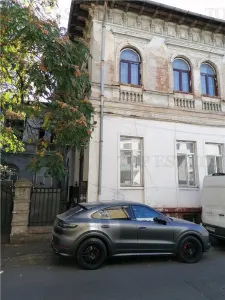 Apartament in casa / Apartament cu 5 camere de vanzare in zona Unirii - Bucuresti